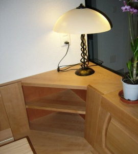Modell Kundenarbeit 1112 - Eckbank mit Ablage
